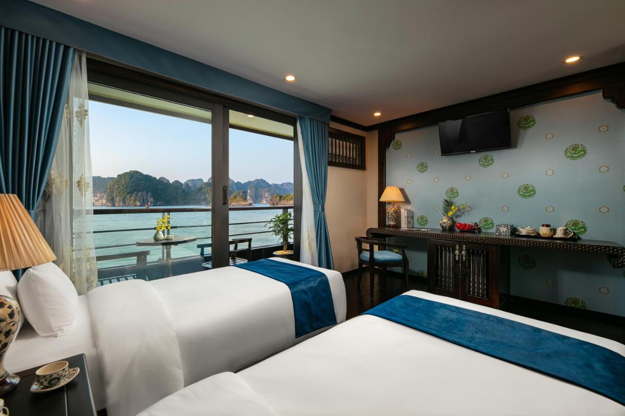 Nostalgia Halong Cruise Ha Long Exterior foto