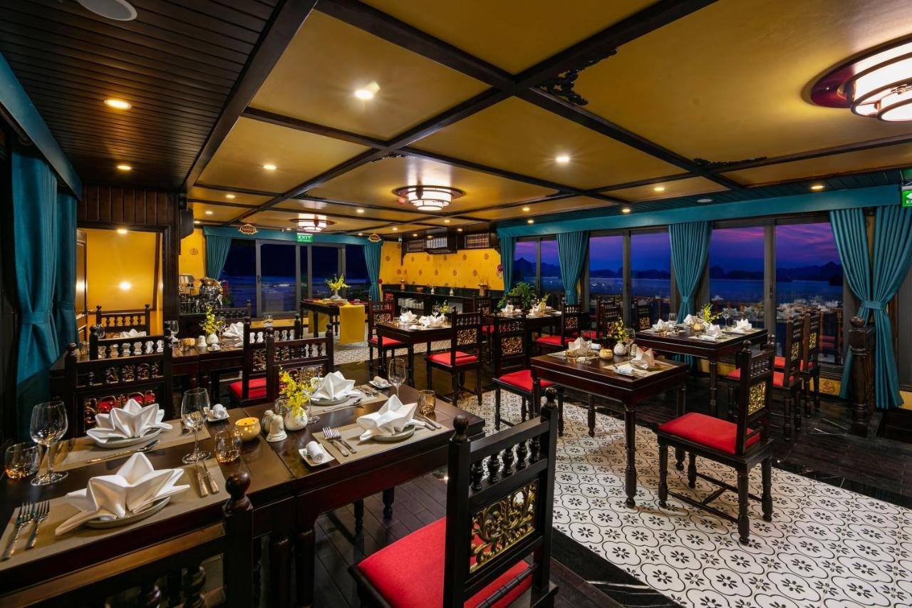 Nostalgia Halong Cruise Ha Long Exterior foto